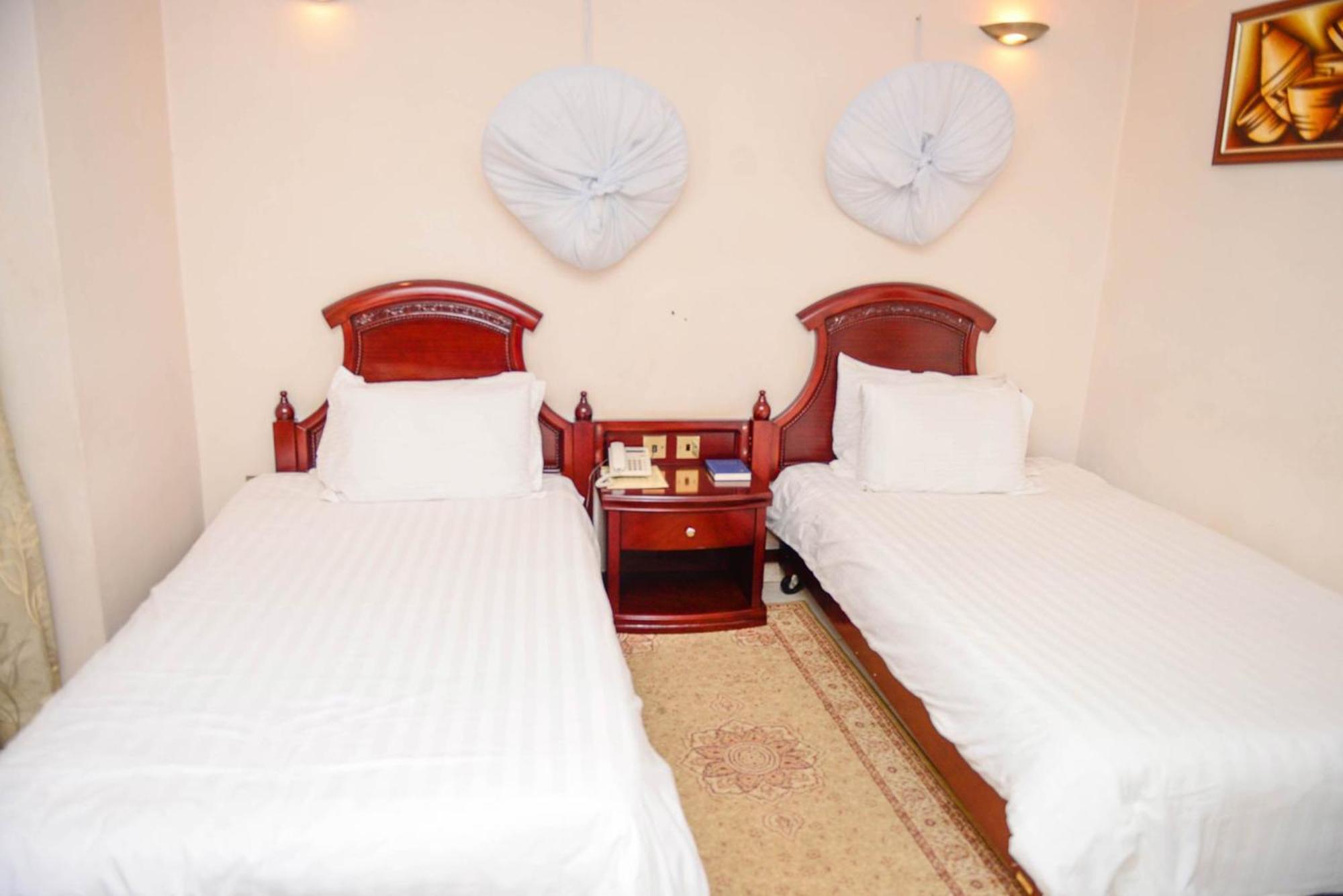 Room In Bb - This Twin Room Is A Wandeful Selection Kigali Ngoại thất bức ảnh